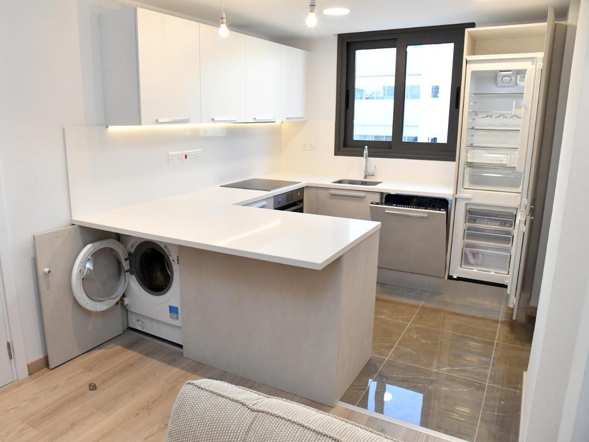 Aparthotel Baz Tower Nikozja Zewnętrze zdjęcie