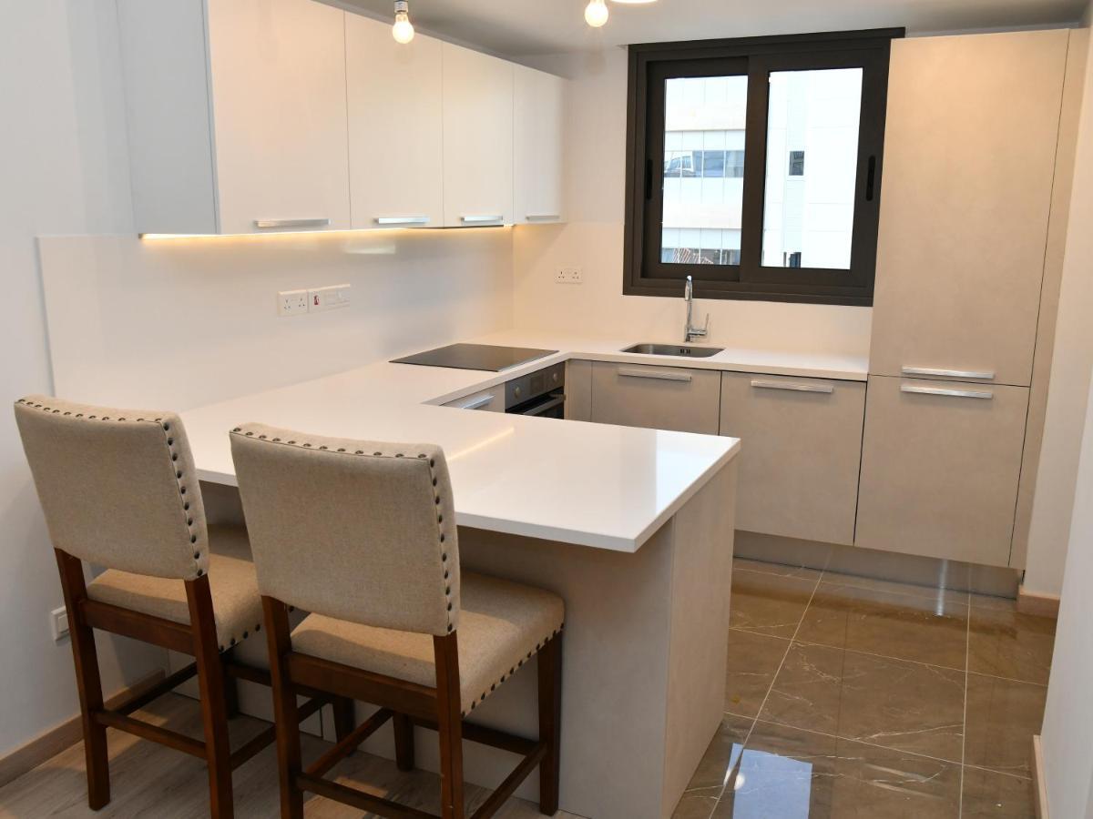 Aparthotel Baz Tower Nikozja Zewnętrze zdjęcie