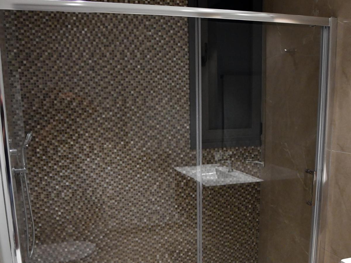 Aparthotel Baz Tower Nikozja Zewnętrze zdjęcie